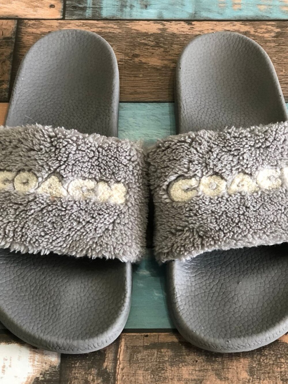 Coach Fuzzy Sport Slides Gray Women's Size 8 - Picture 2 of 6